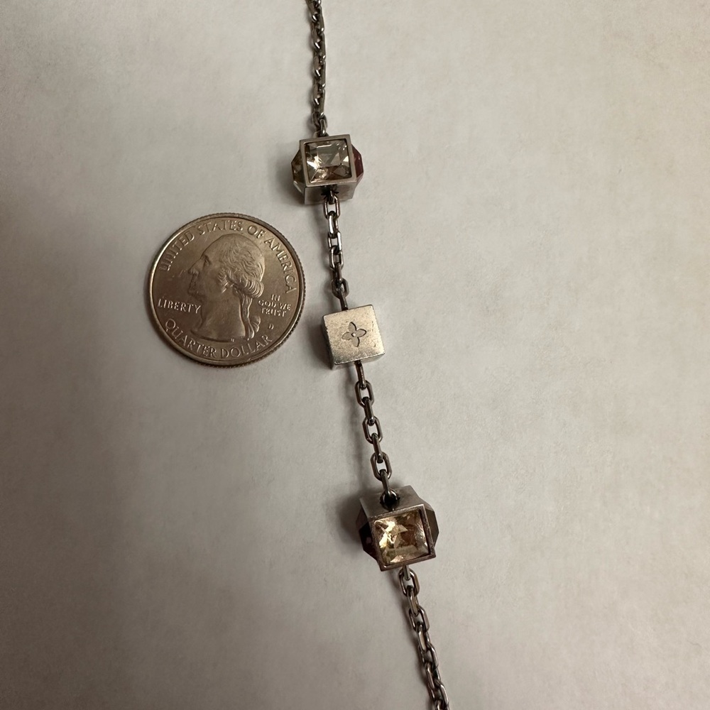 Louis Vuitton silver gamble necklace - Picture 7 of 12